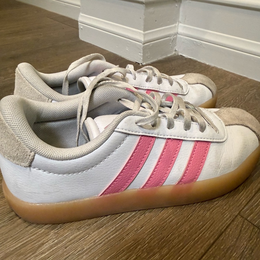 Adidas Court 3.0 White Sneakers with Pink Accents. Size 4